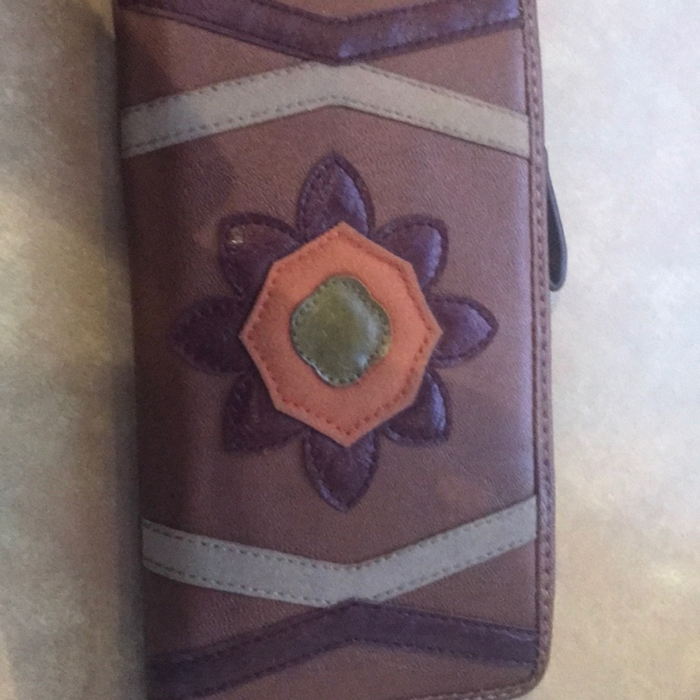 Relic wallet